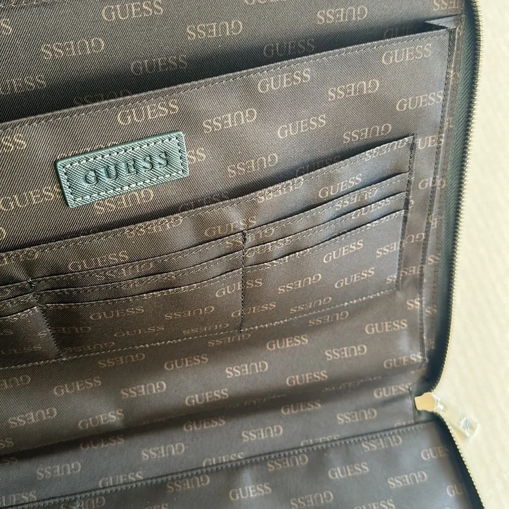 New GUESS Men’s Laptop Document Bag
